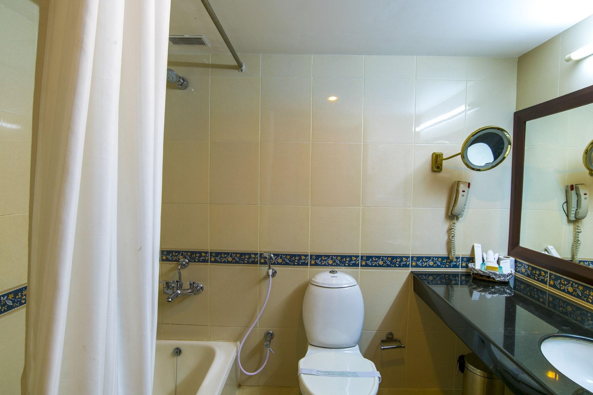 Golf View Hotels & Suites Nedumbassery Εξωτερικό φωτογραφία
