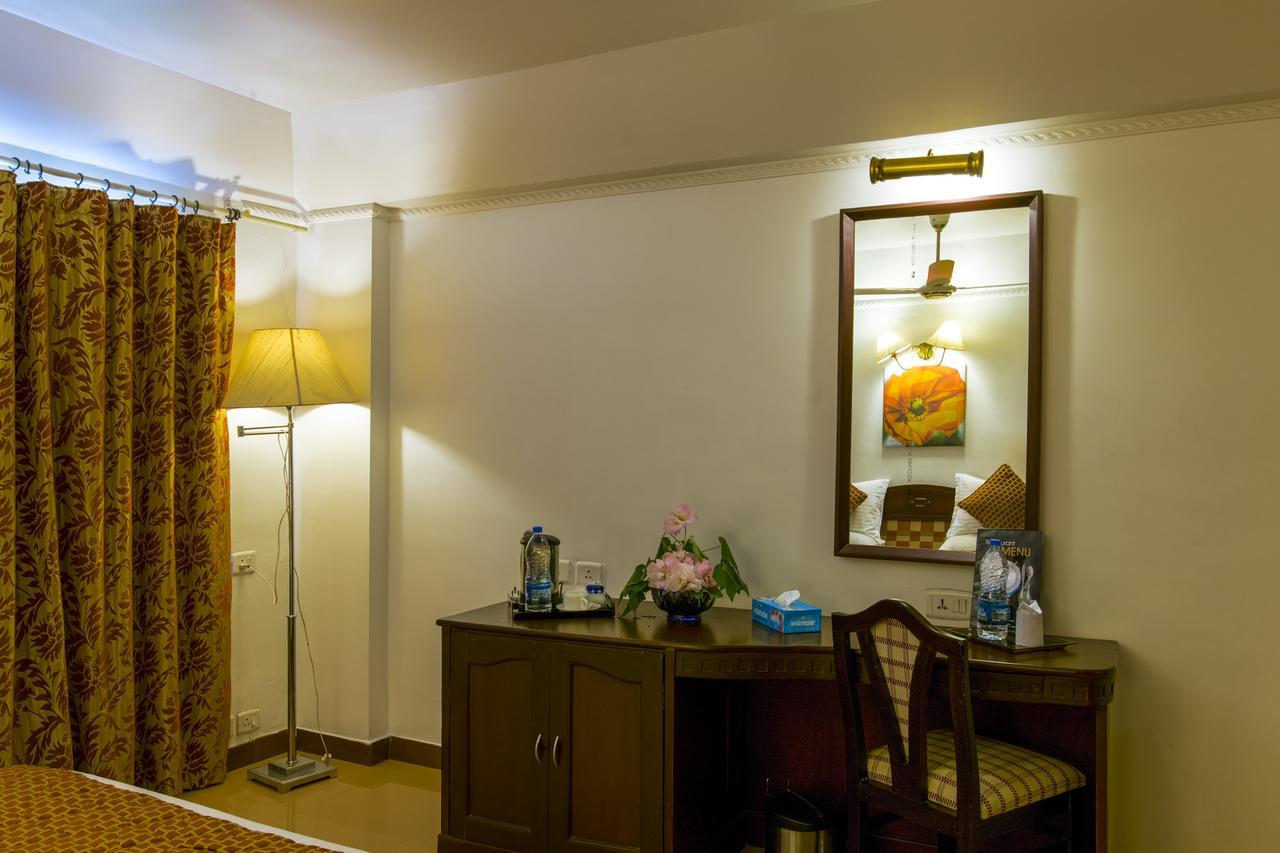 Golf View Hotels & Suites Nedumbassery Εξωτερικό φωτογραφία