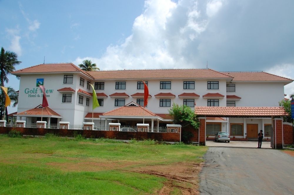 Golf View Hotels & Suites Nedumbassery Εξωτερικό φωτογραφία