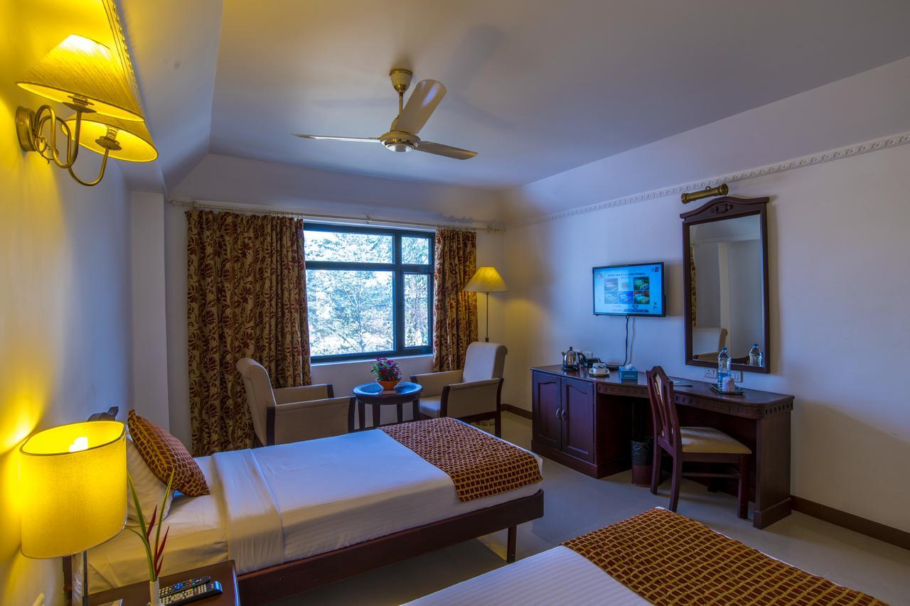 Golf View Hotels & Suites Nedumbassery Εξωτερικό φωτογραφία